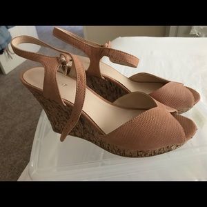 Women’s Nine West leather wedges size 11